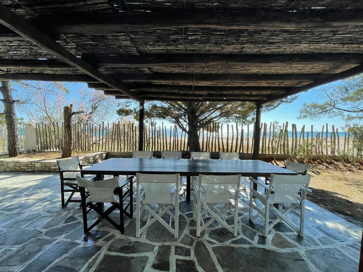 Semesterbostad Spacious Maisonette On The Eu Blue Beach Of Kalogria In Sithonia, Greece